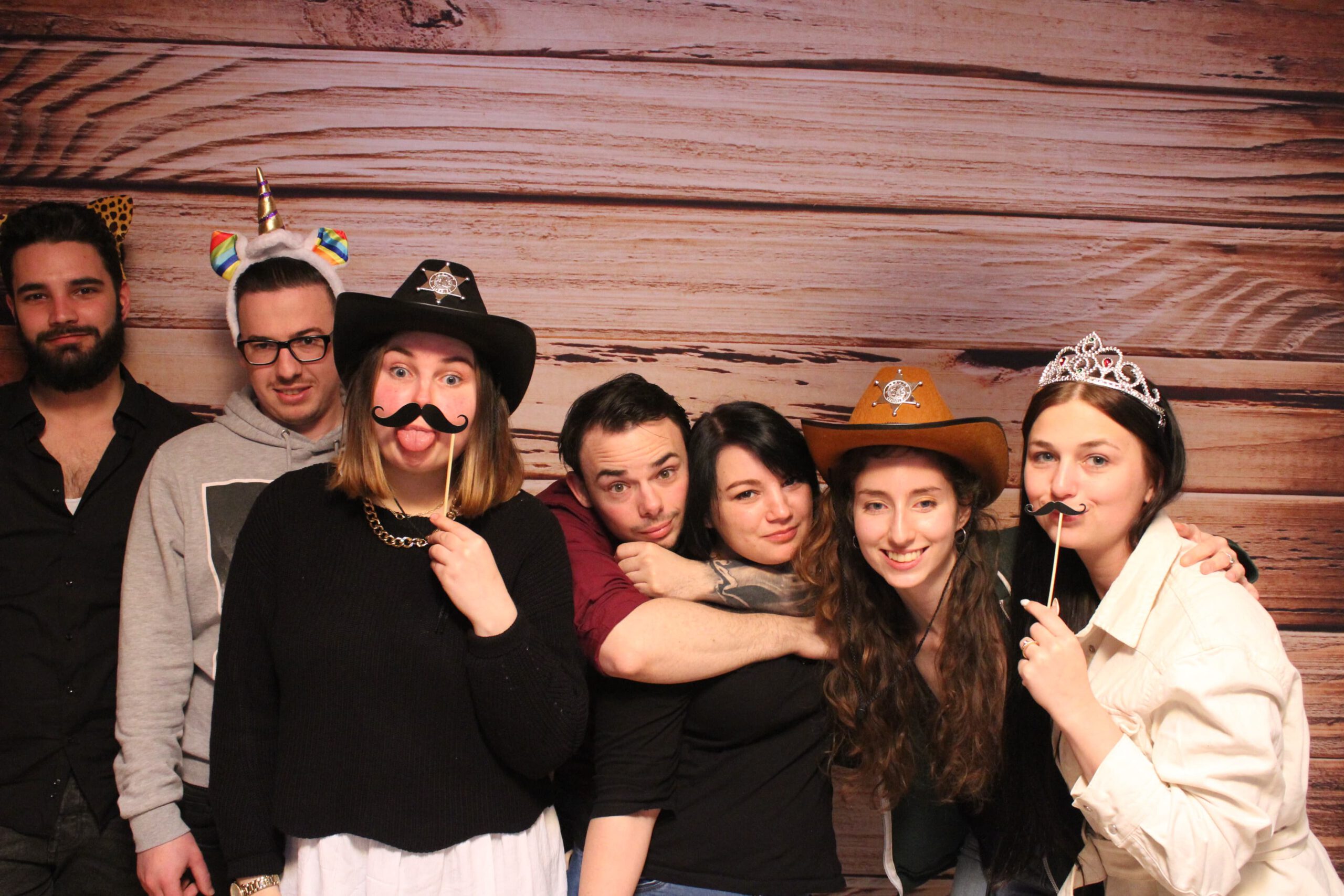 Tanzende Herzen, strahlende Gesichter